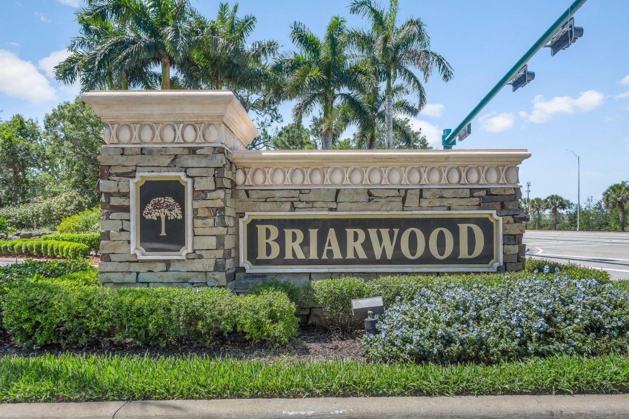 Peace Rose At Briarwood Holiday home Naples