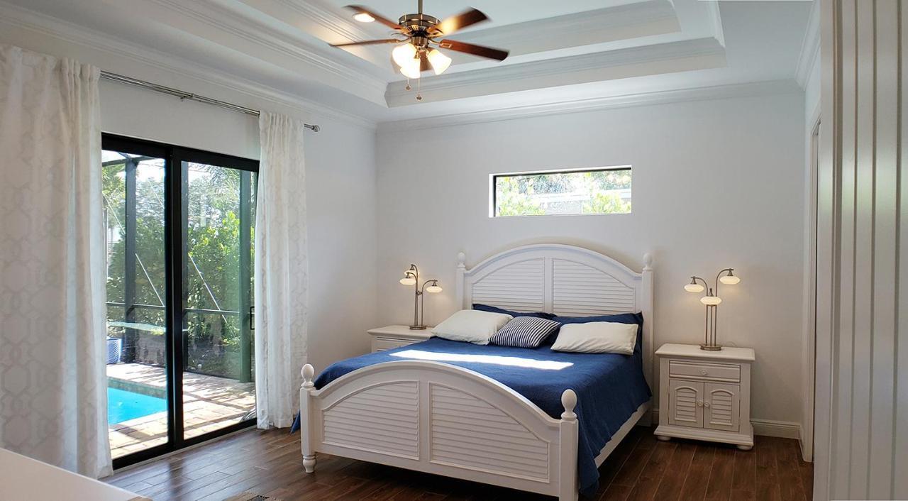 Holiday home Perfect - Saltwater Pool - 2 Master Br - 3 Br3ba