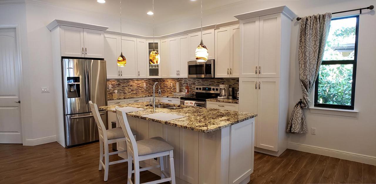 Perfect - Saltwater Pool - 2 Master Br - 3 Br3ba