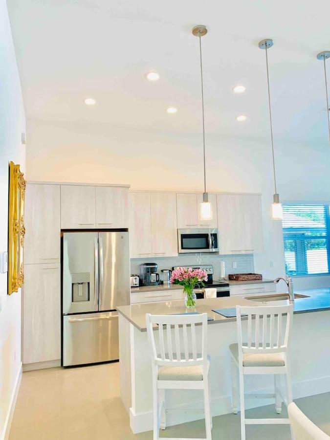 Holiday home New! Perfect - Heated Saltwater Pool *