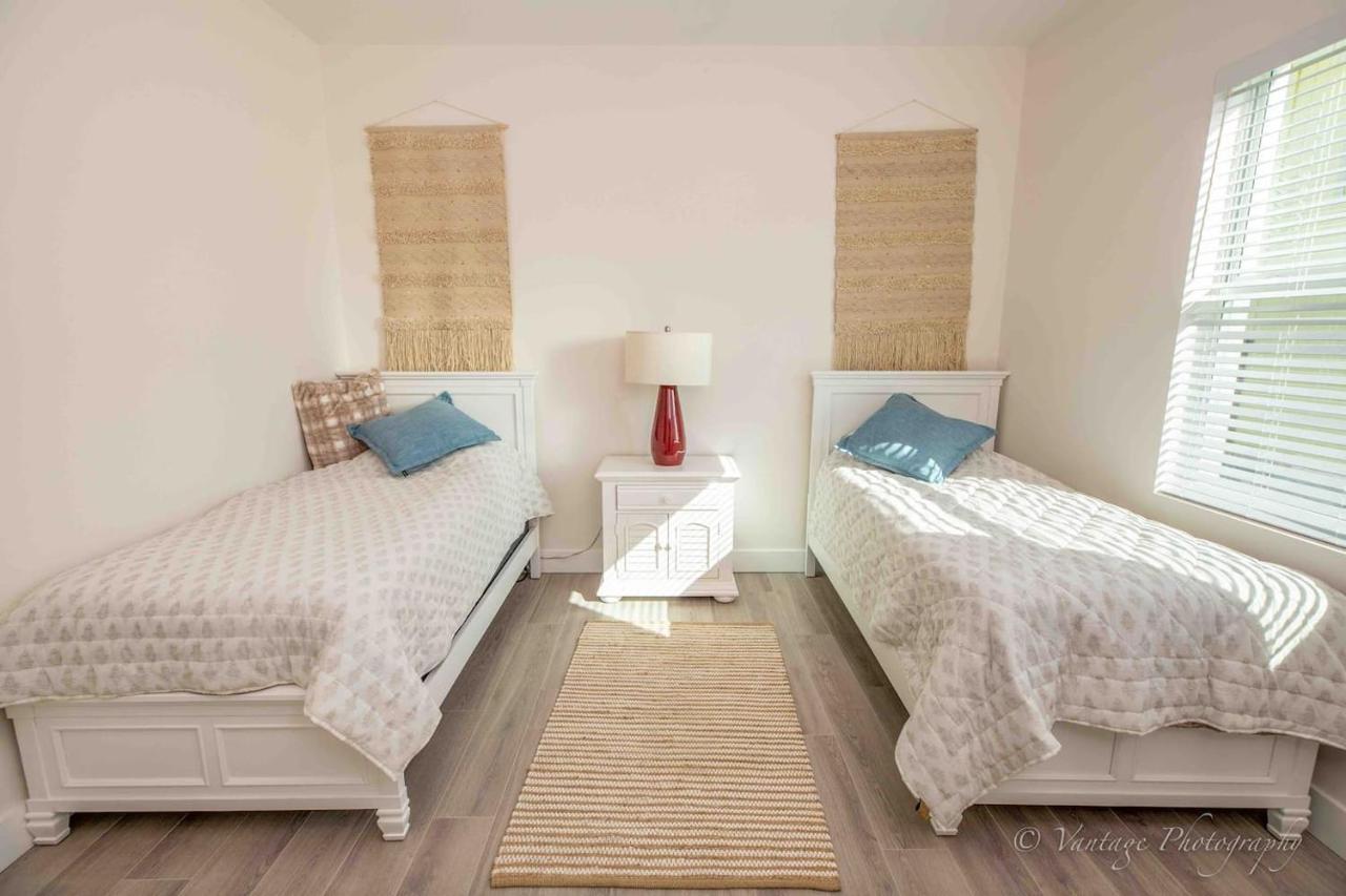 Holiday home New! Perfect - Heated Saltwater Pool *