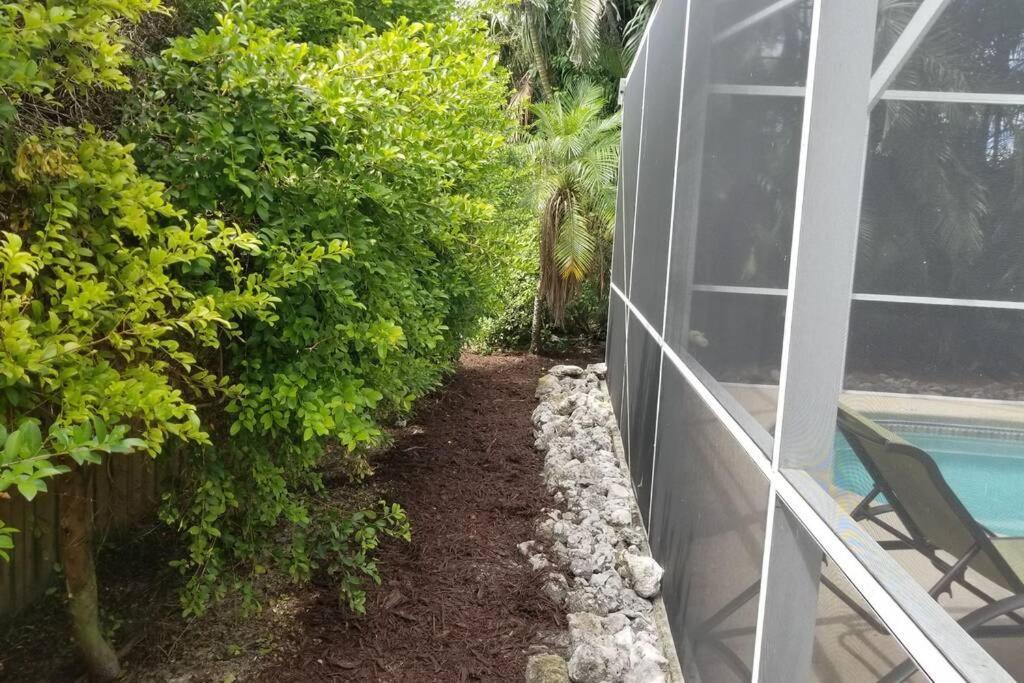 823 104th Ave. N. Holiday home *