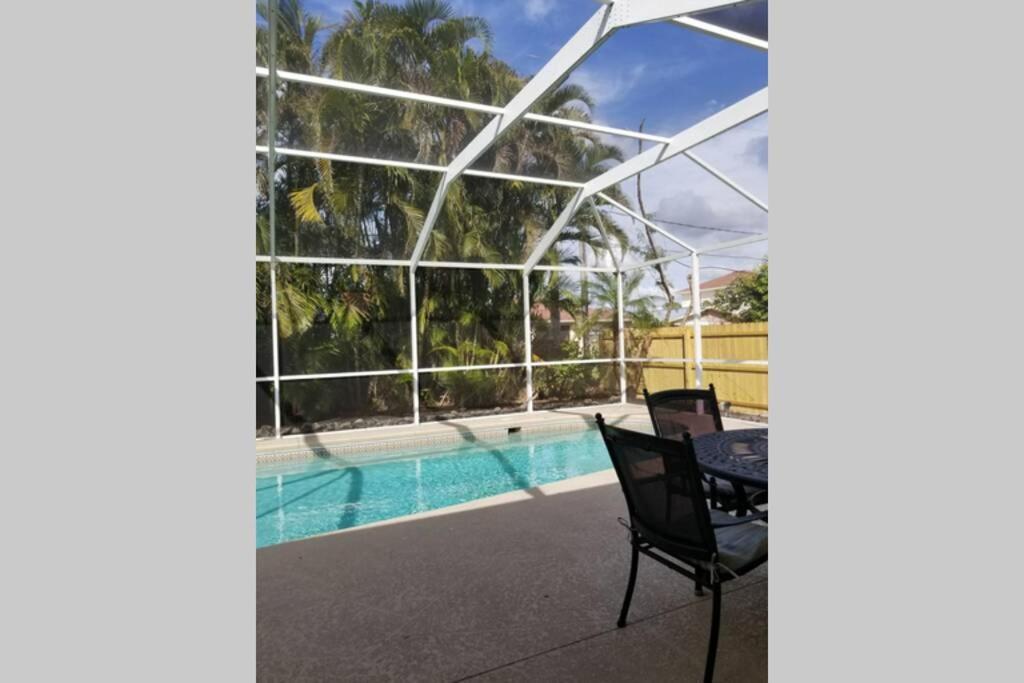 823 104th Ave. N. Holiday home *