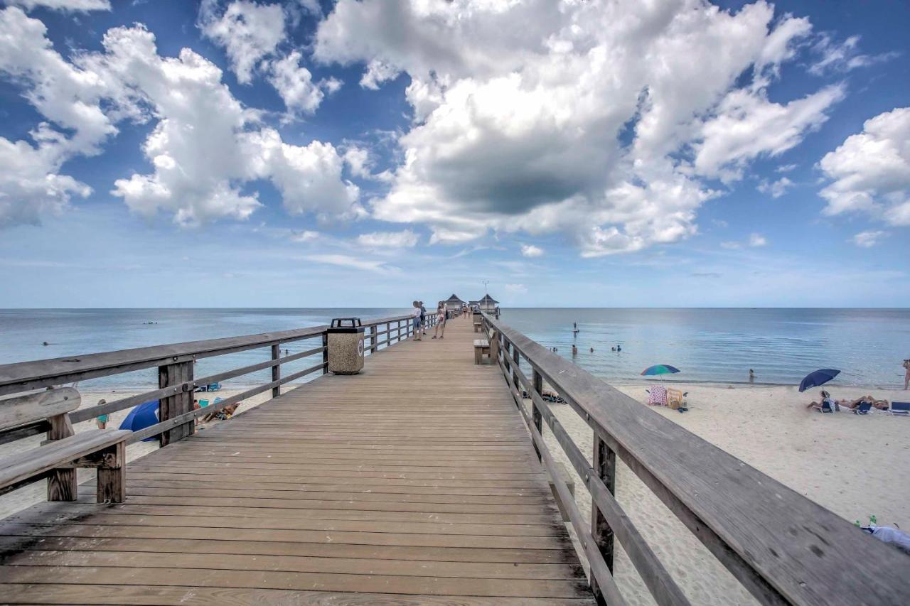 Apartment Upscale With Pool Access Walk To Pier!