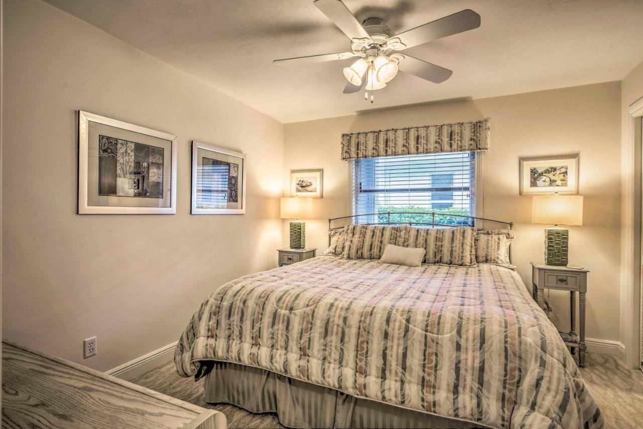 Holiday home Spacious Less Than 1 Mi To Vanderbilt Beach!
