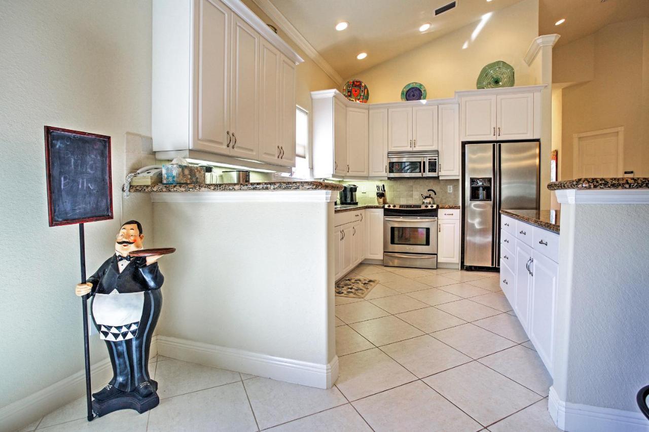Superb With Den And Private Saltwater Pool Holiday home