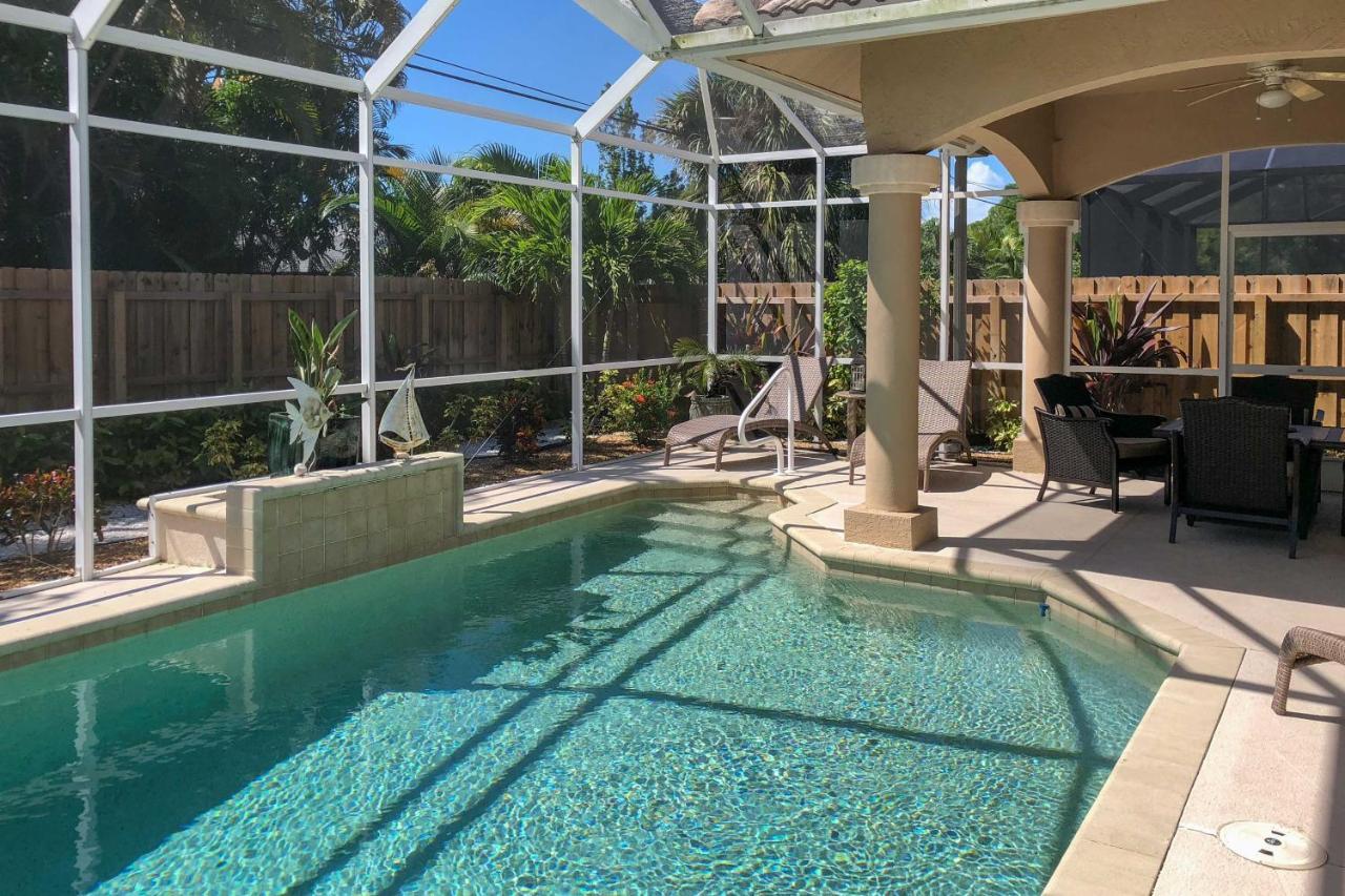 Superb With Den And Private Saltwater Pool Naples