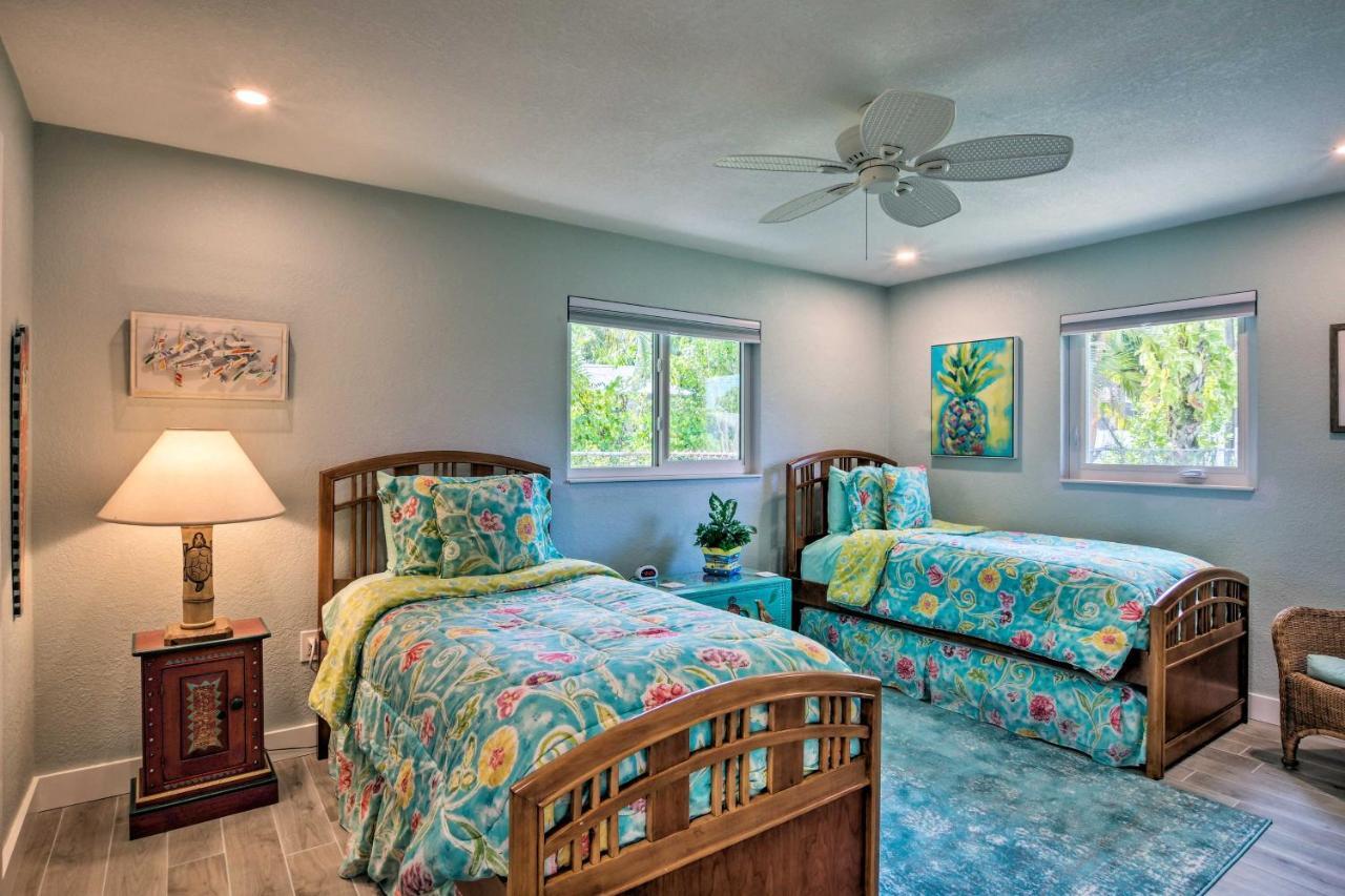 Holiday home Tasteful With Patio And Grill Less Than 2 Mi To Beach!