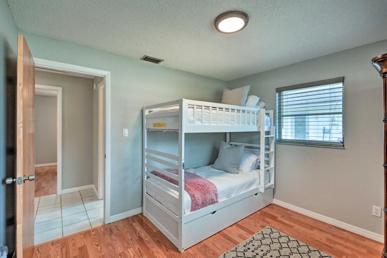 Family-friendly About 4 Mi To And Pier Holiday home