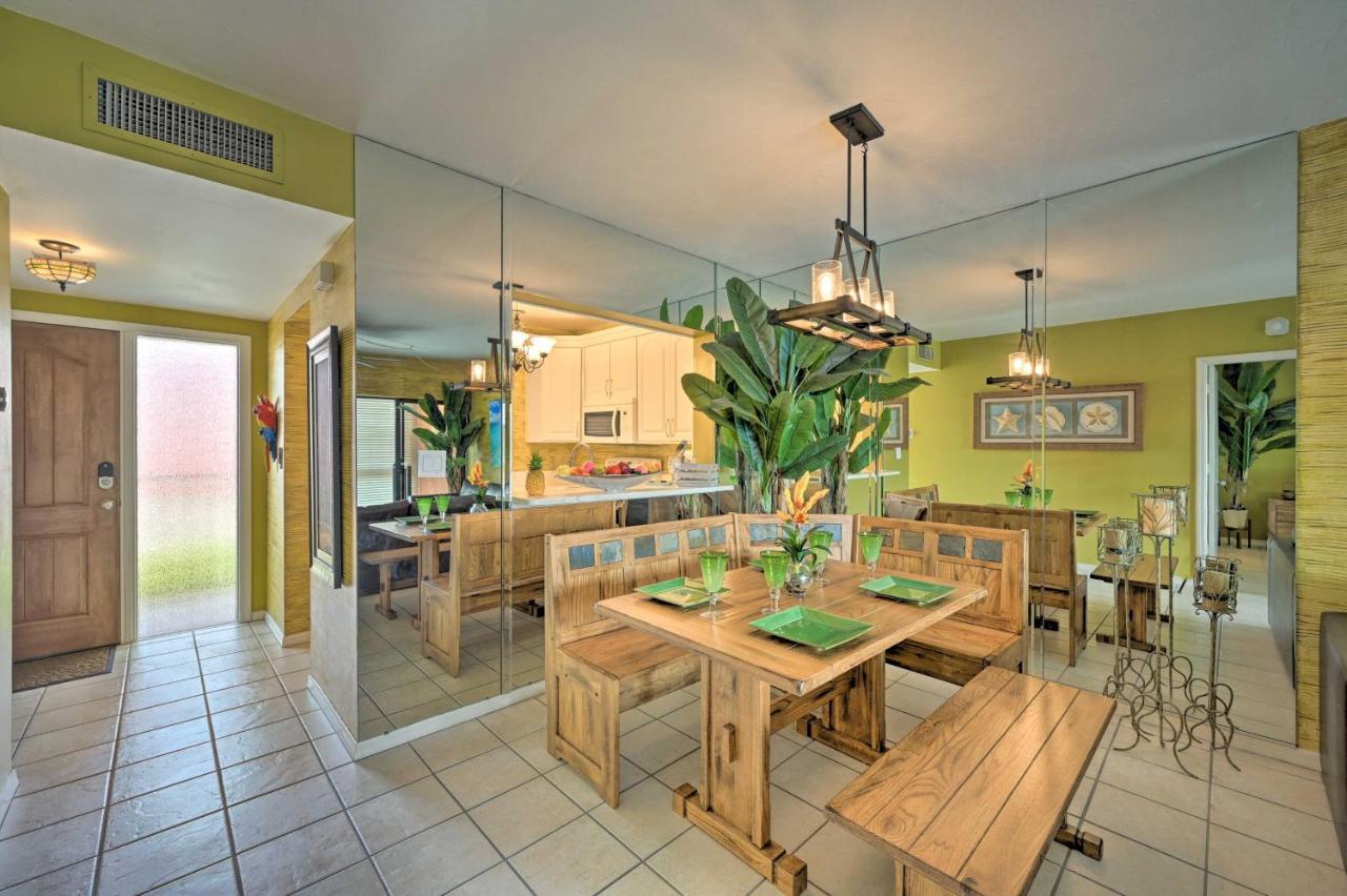 Apartment Relaxing Waterfront 2-story Retreat With Pool Access *