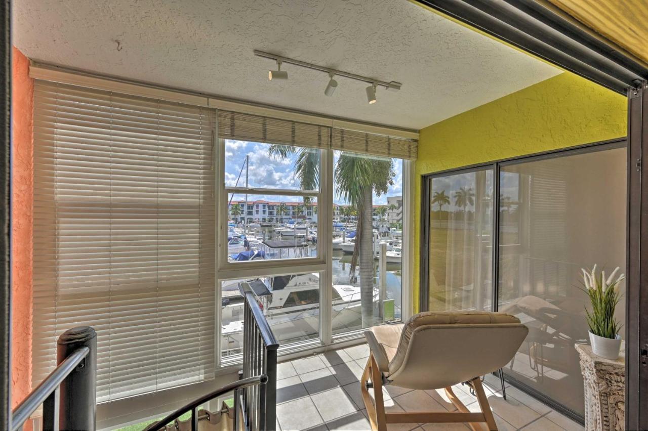 Relaxing Waterfront 2-story Retreat With Pool Access Apartment Naples