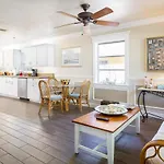 Home By Beach 6 - Beachwalk