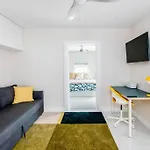 Seahorse Cottage - Pool Home