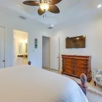 Chic Naples Retreat With Private Heated Pool And Lanai