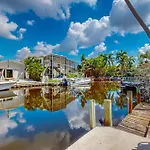 Boater\'S Paradise