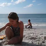 5 O\'Clock Somewhere Near Beach With Fenced Doggie Area