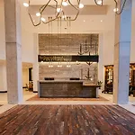 The Perry Hotel Naples