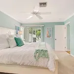 Comfortably Chic Pool Home Retreat