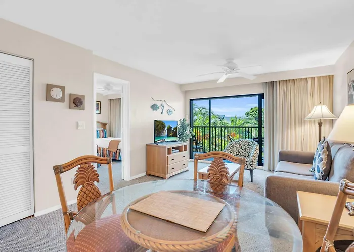 Exceptional Lake View 4Th Floor Condo
