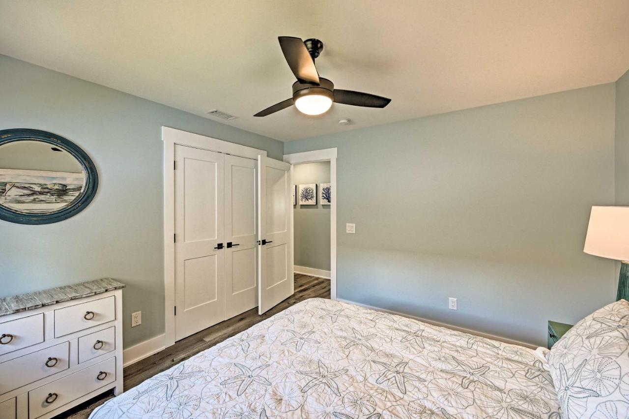 With Patio Less Than 1 Mi To Beaches! *