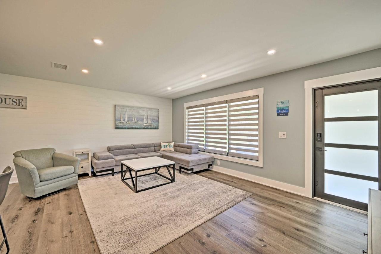 With Patio Less Than 1 Mi To Beaches! *