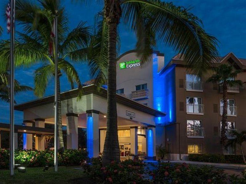 Express & Downtown - 5th Avenue By Ihg 3* Naples