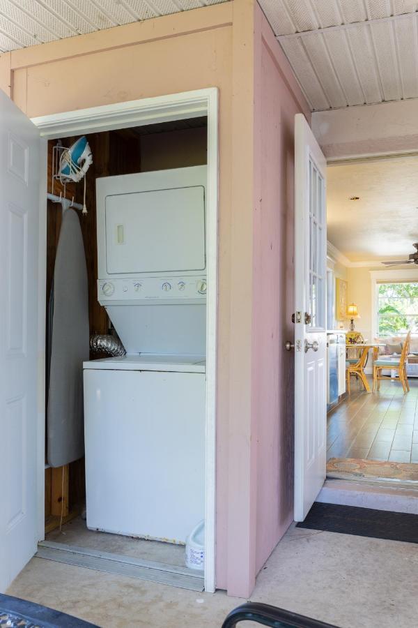 By 6 - Beachwalk Holiday home Naples