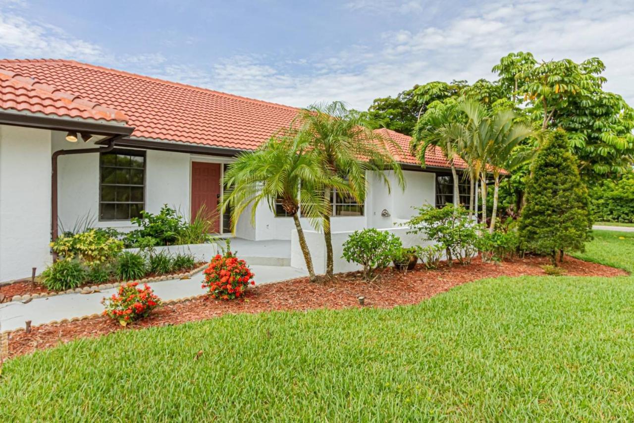 Holiday home Kings Blvd Private Garden View