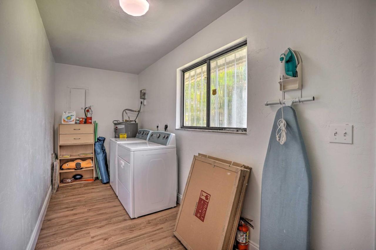 With Private Pool 6 Mi To Dtwn! Holiday home Naples