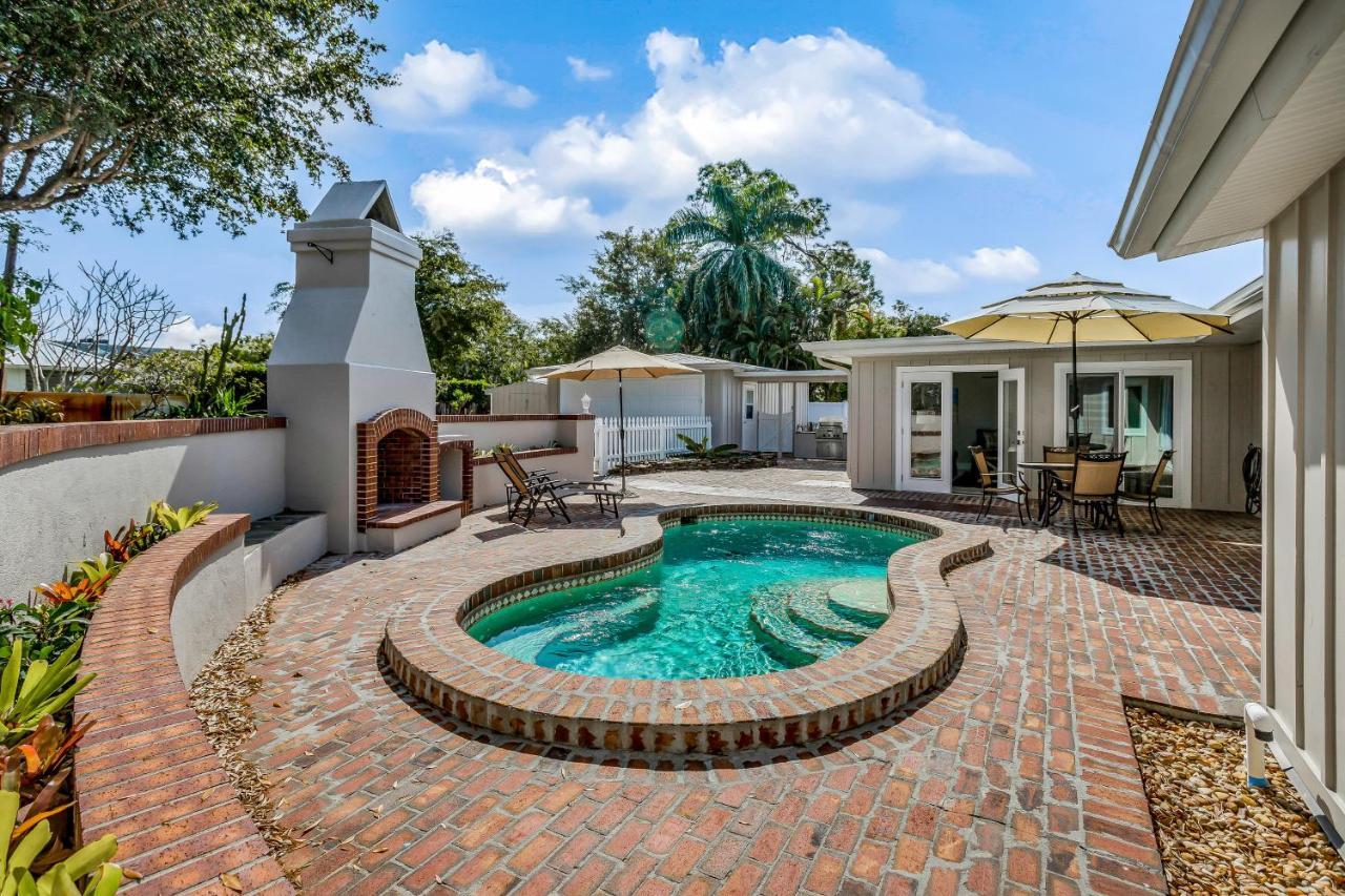 Retreat At The Moorings * Naples