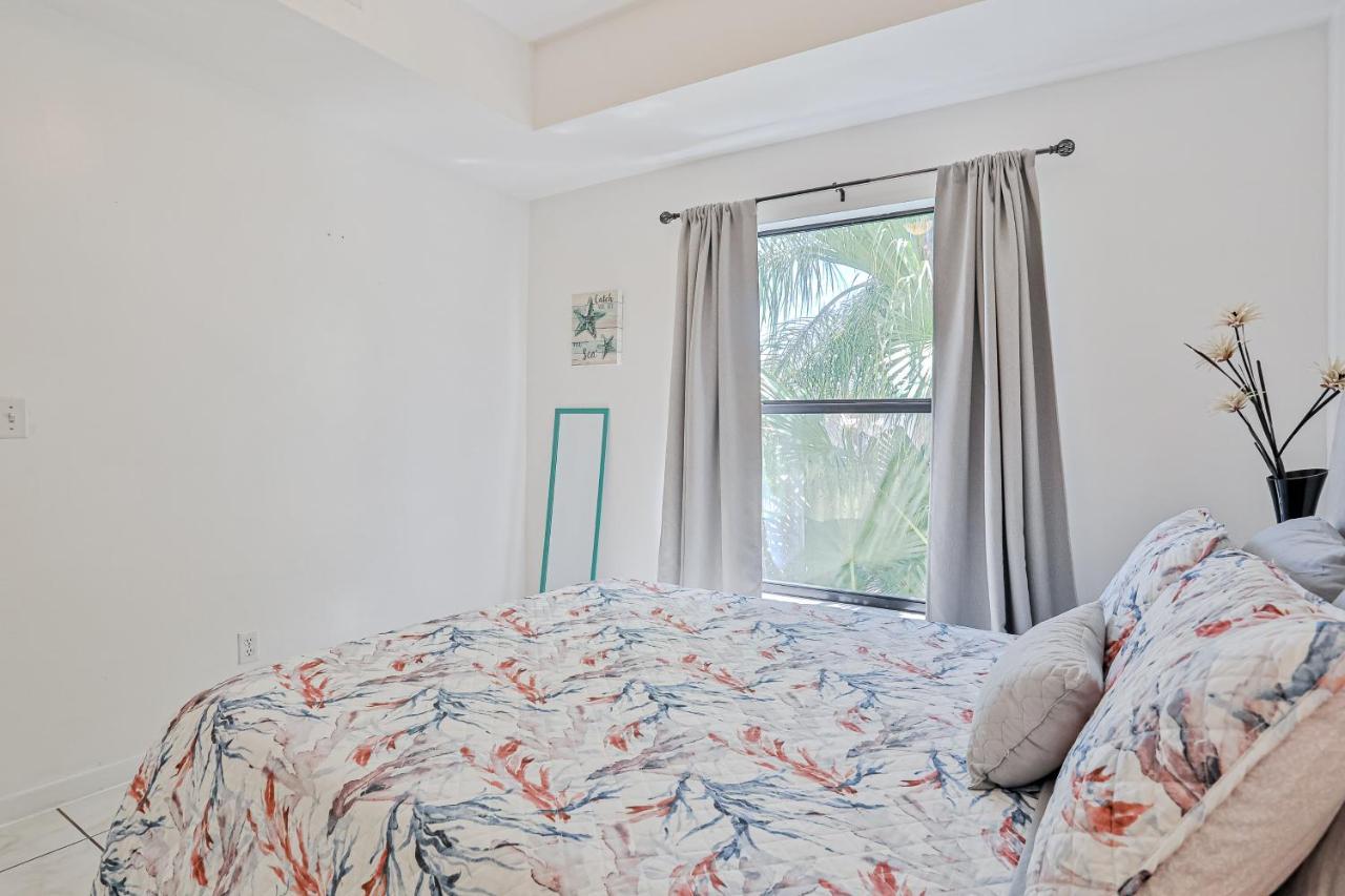 Apartment World Tennis Club 725 *