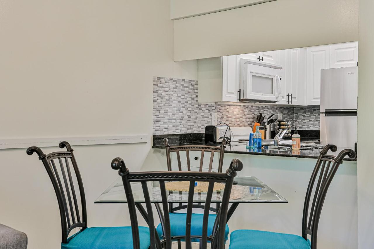 World Tennis Club 725 Apartment Naples