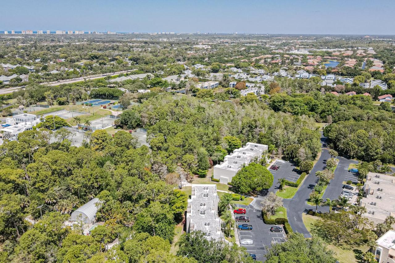 Apartment World Tennis Club 725 Naples