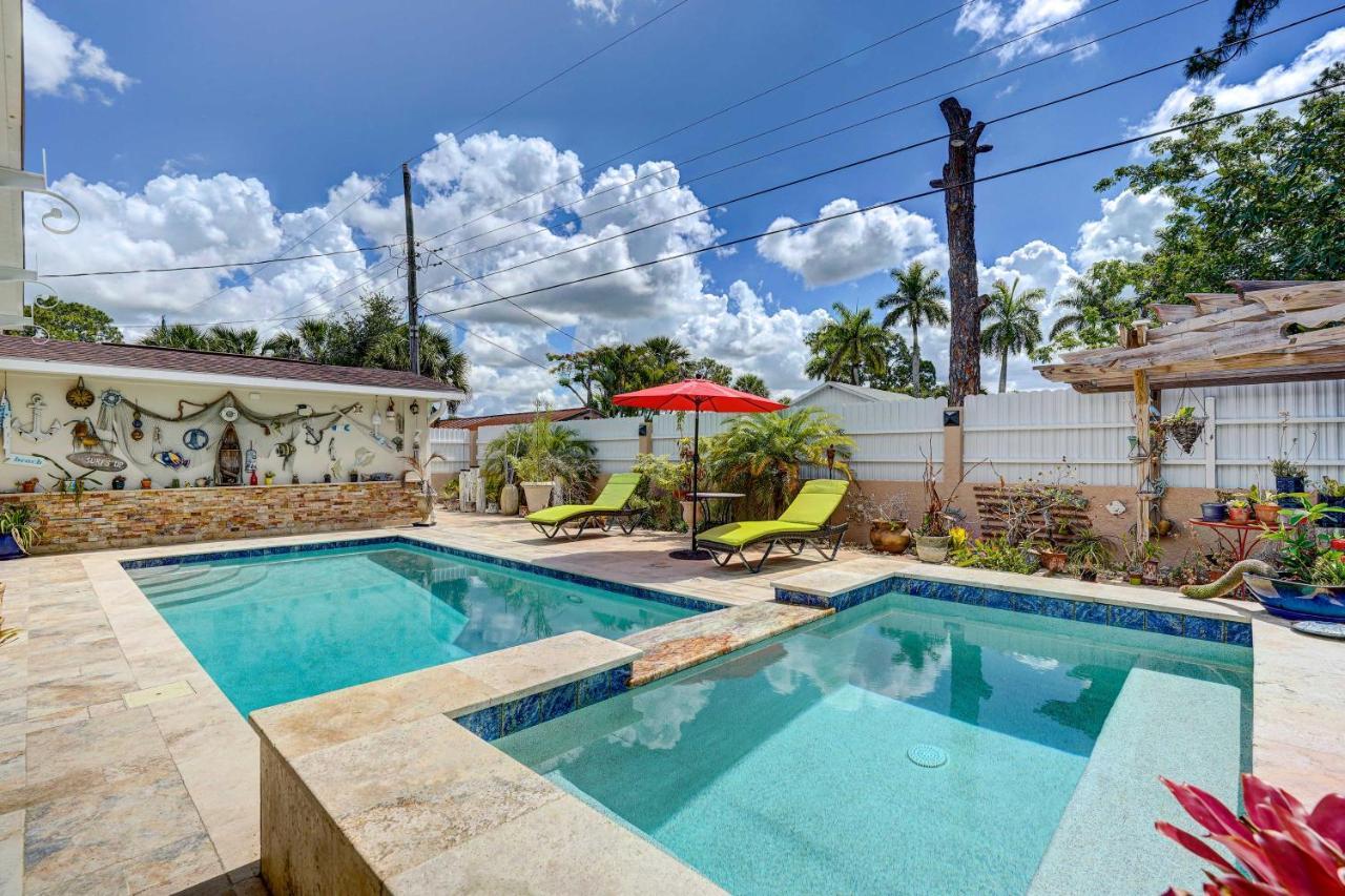 Breezy With Private Outdoor Pool! * Naples
