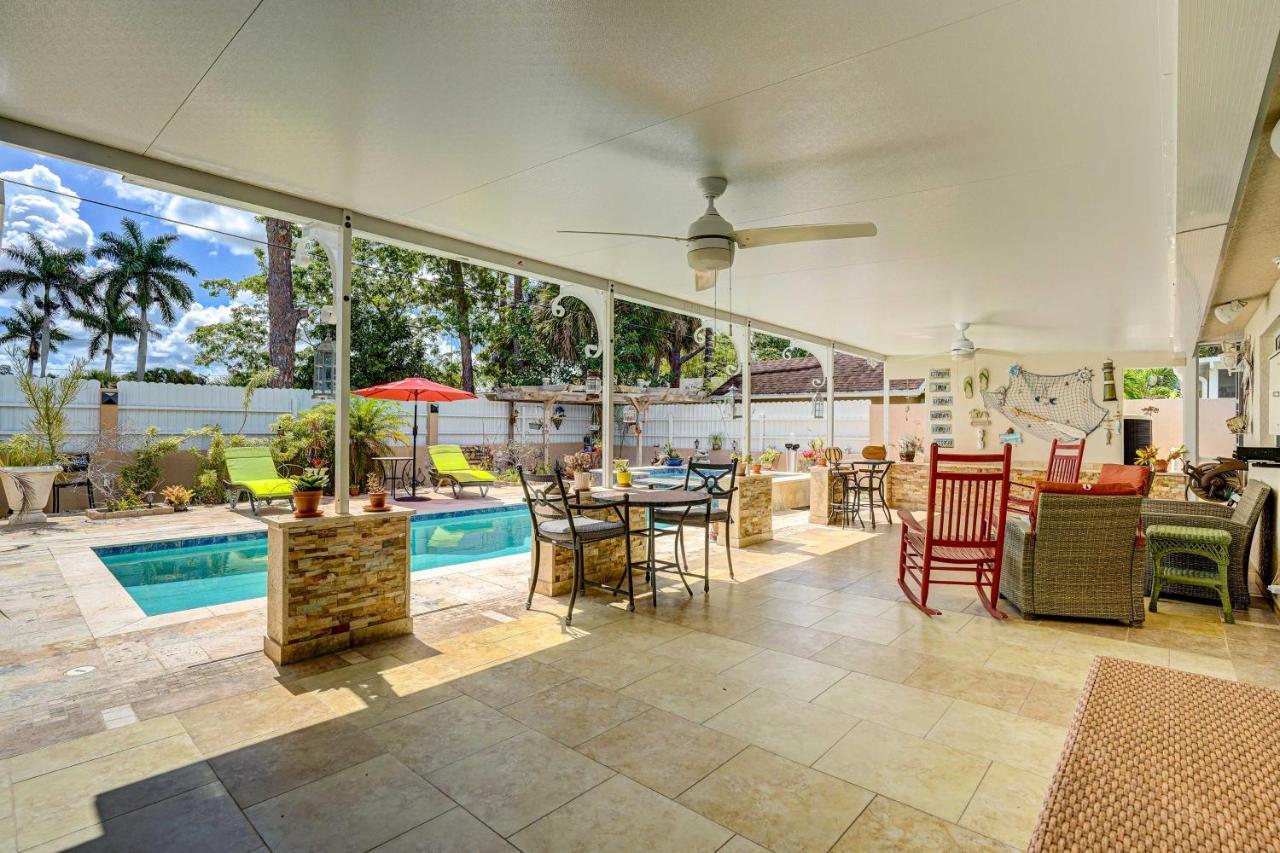 Holiday home Breezy With Private Outdoor Pool! *