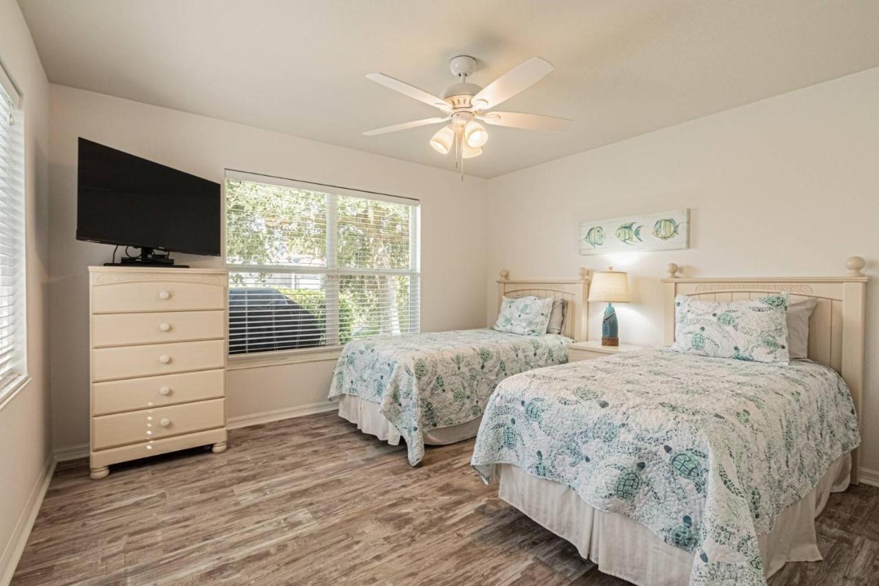 Briarwood-tivoli Ct * Naples