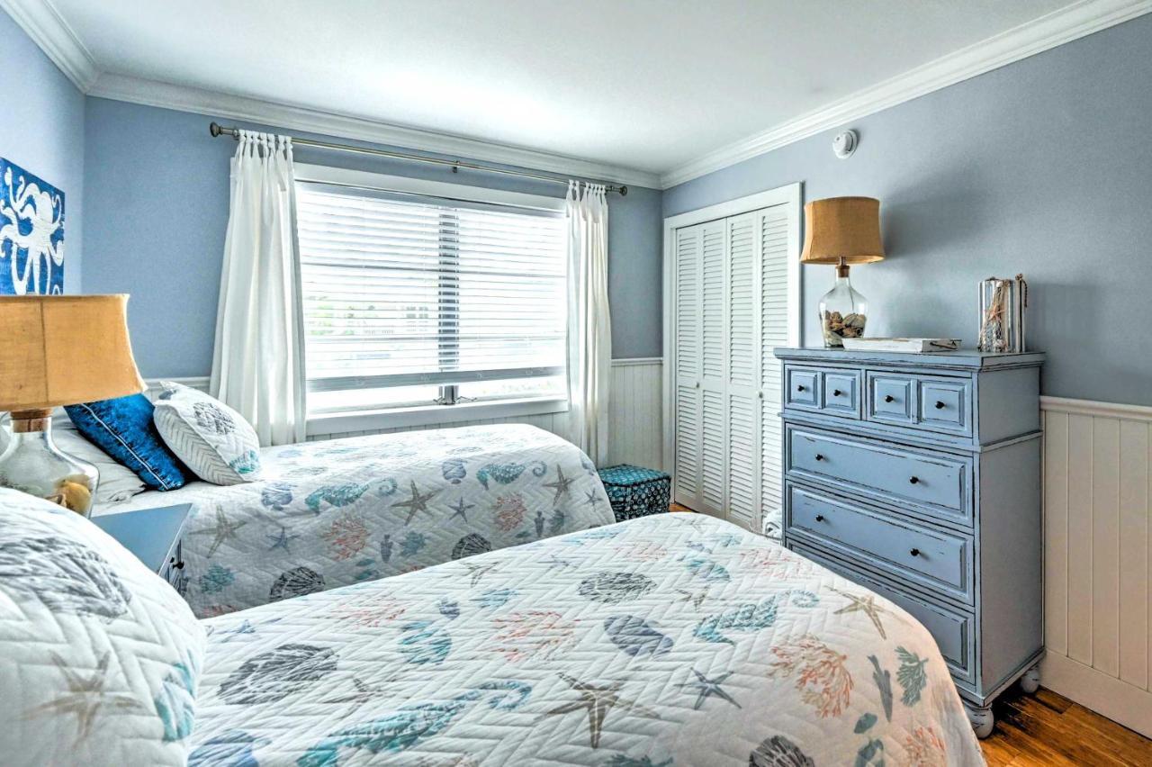 With Pool Access Walk To Shopping And Beach! Apartment *