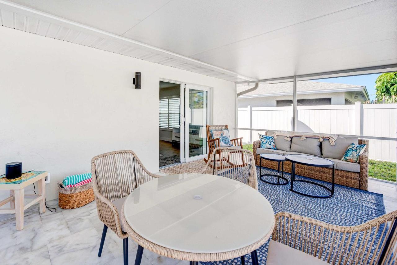 Vacation Private Pool And Hot Tub! Holiday home *
