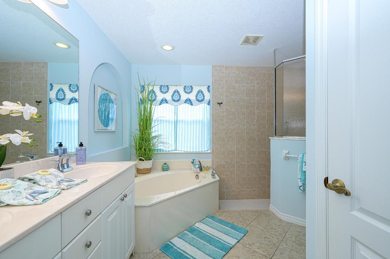 Briarwood Delight Has Brand New Pool/spa! Holiday home