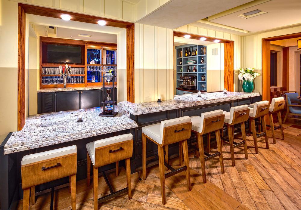 The Ritz-carlton