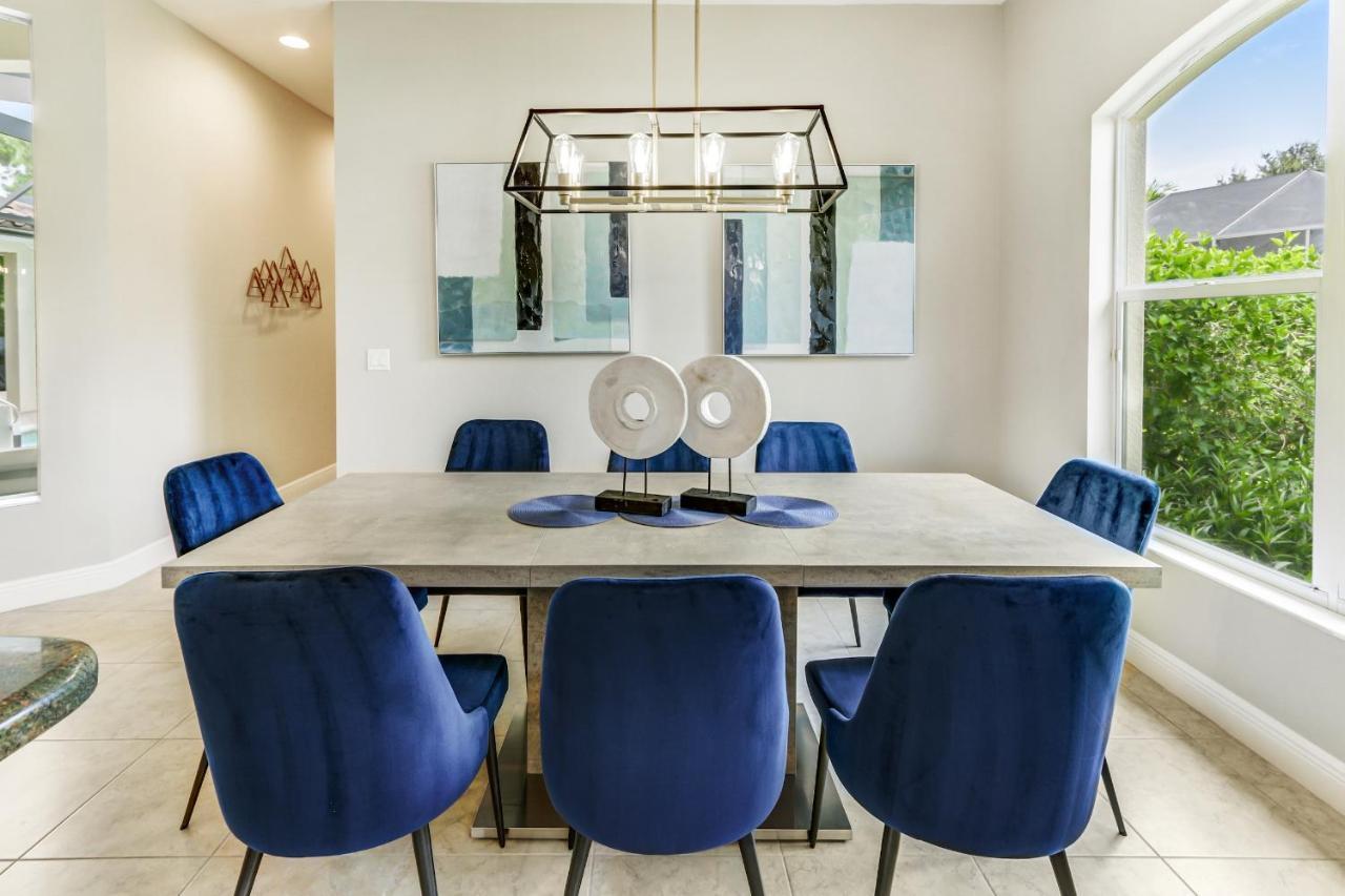 Holiday home Modern W Screened Pool, Hot Tub, & Comm Amenities!