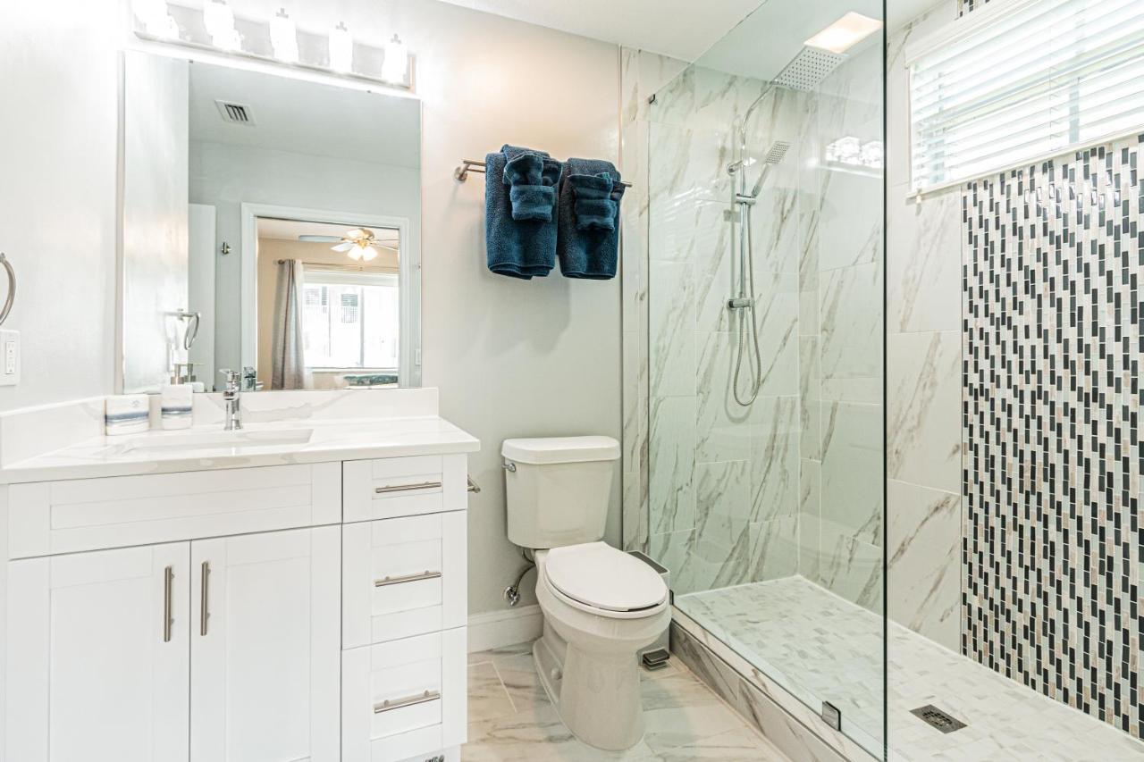 Apartment Greenlinks At Lely Luxury White Orchid Fully Renovated Modern 1st Floor 3bdr Golf *