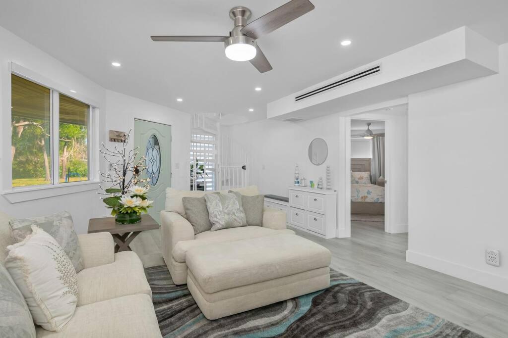 Round Beach House W Pool Holiday home