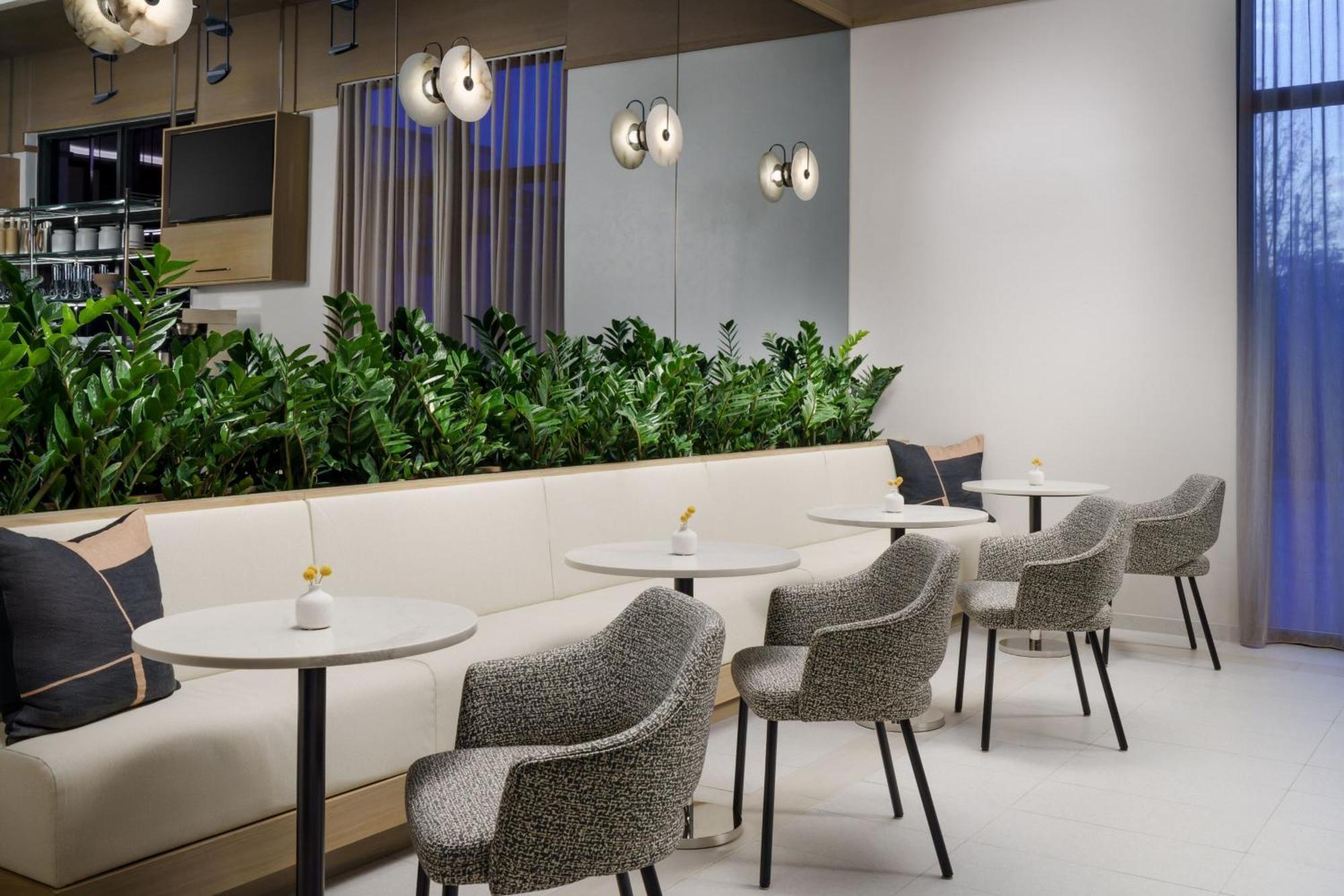 Hotel Ac By Marriott 5th Avenue 4*