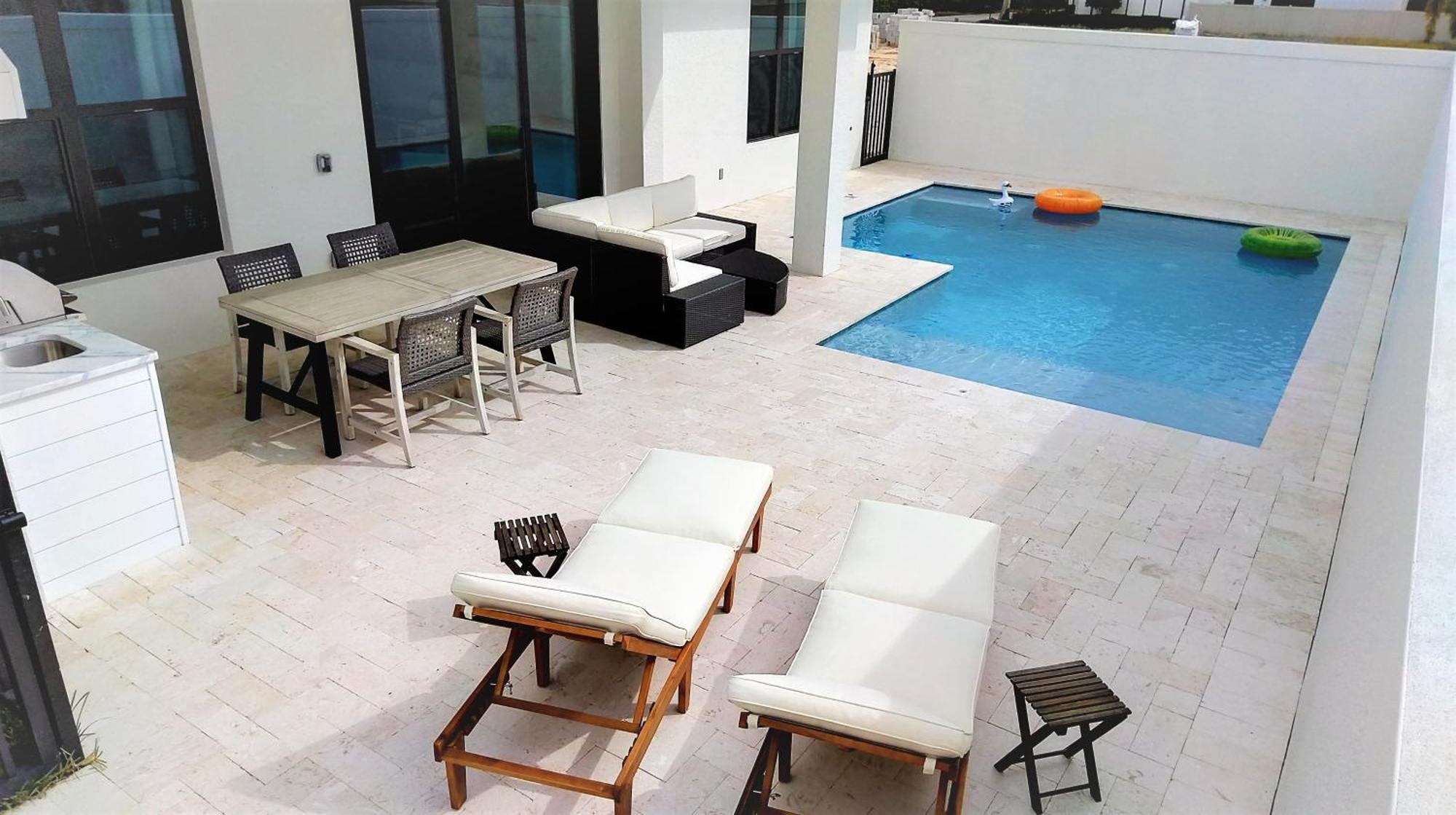 Holiday home Brand New - 4bd3bth - Lely - Heated Pool - Players Club Included - Min 2 Week