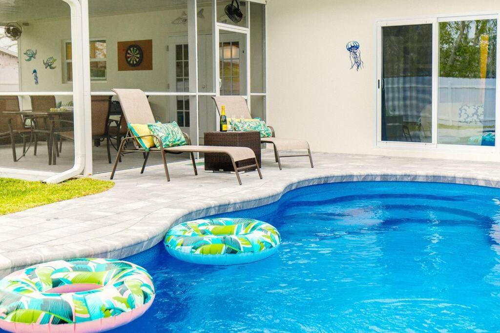 Seahorse - Pool *