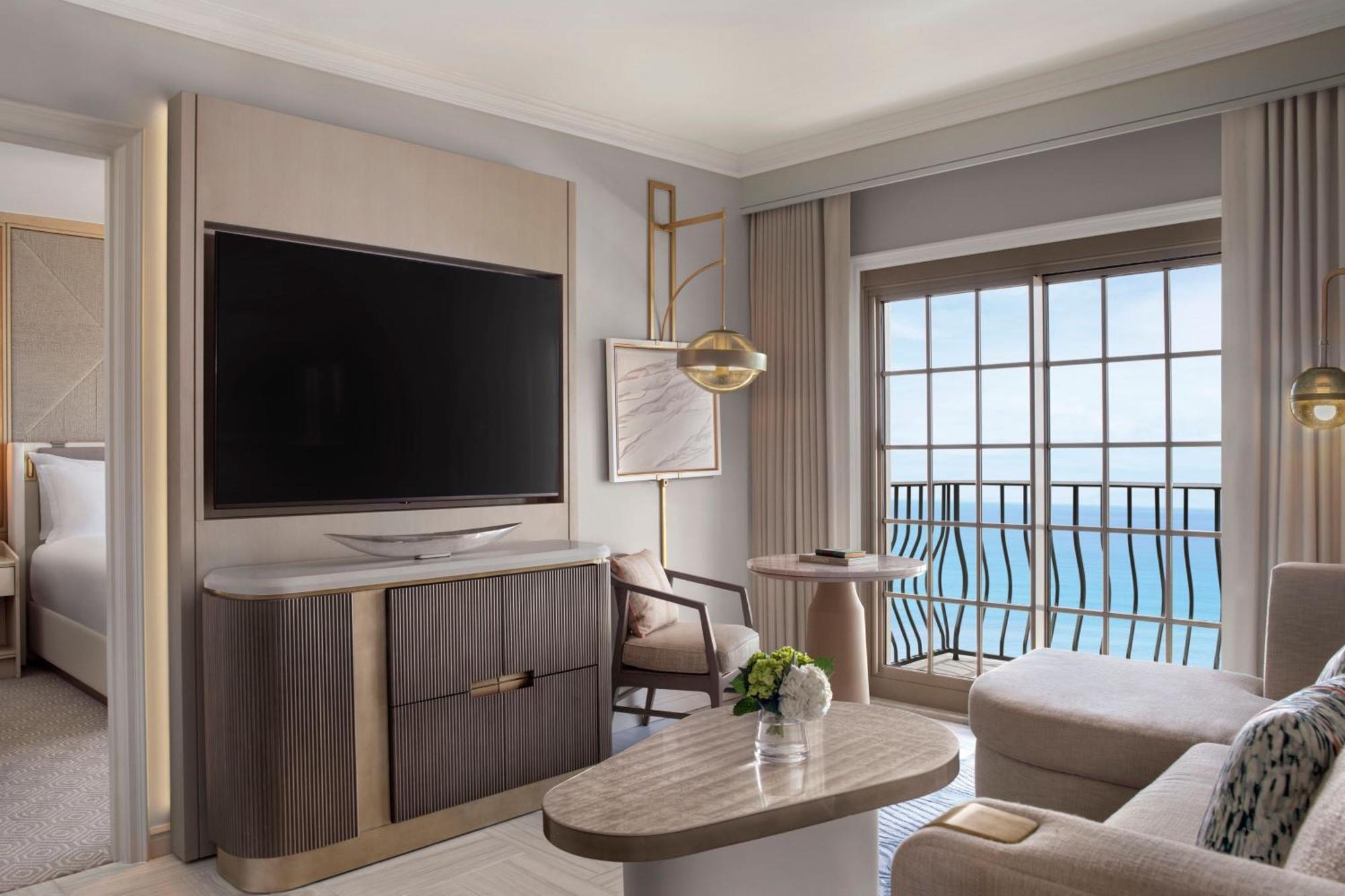 Resort The Ritz-carlton 5*