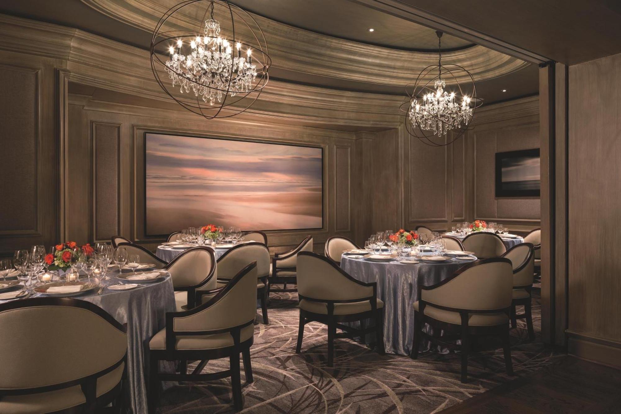 Resort The Ritz-carlton