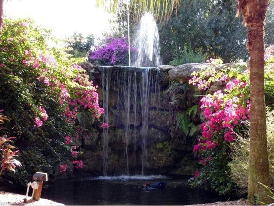 Apartment Park Shore Modern Floor 2 Bed 2 Bath Naples
