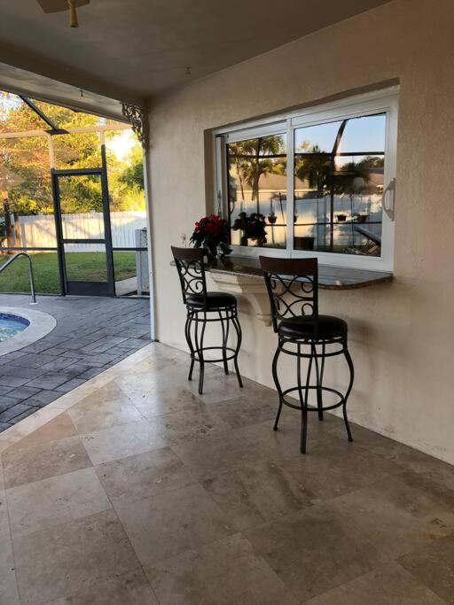 Single House With A Heated Pool In North Naples